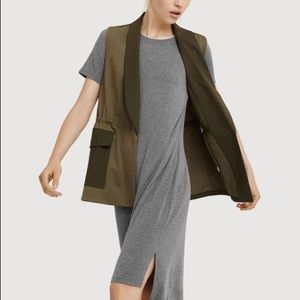 Kit and Ace in the field sleeveless jacket vest